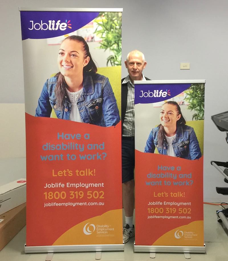 Pull up banners rwo sizes