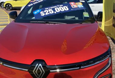 Windscreen Banners and Decals for Car Dealerships printed in Chipping Norton Sydney